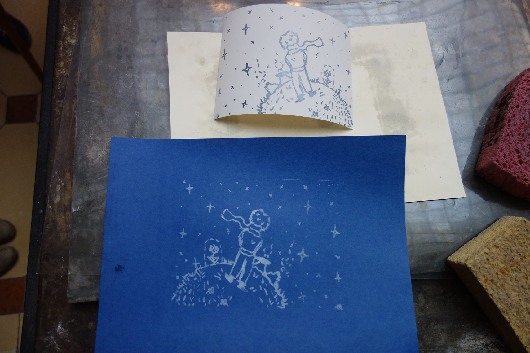 11:00–12:30 | Ateliér grafiky | Workshop okamžitého tisku s principy litografie | workshop pro děti – Lenka Kahuda Klokočková