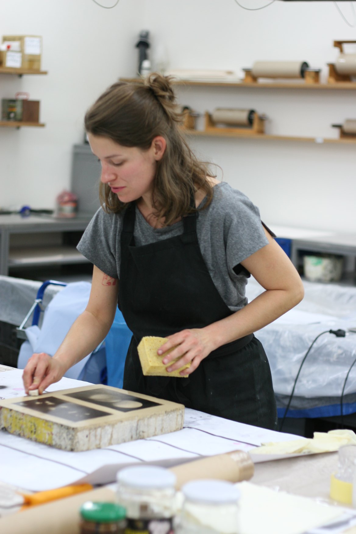 11:00–12:30 | Ateliér grafiky | Tisk z kamene | workshop pro dospělé – Lenka Kahuda Klokočková