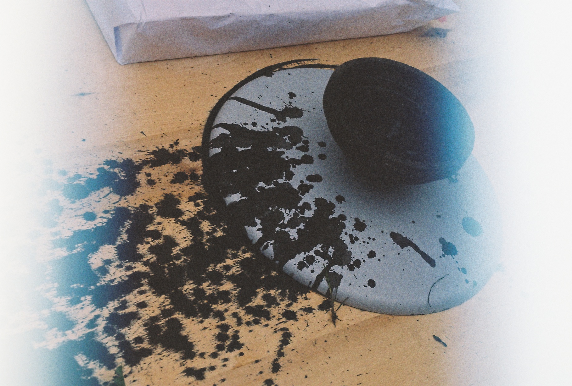 14:00–17:00 | Parkán | Tabula Rasa: Čištění vzduchu | divadelní performance